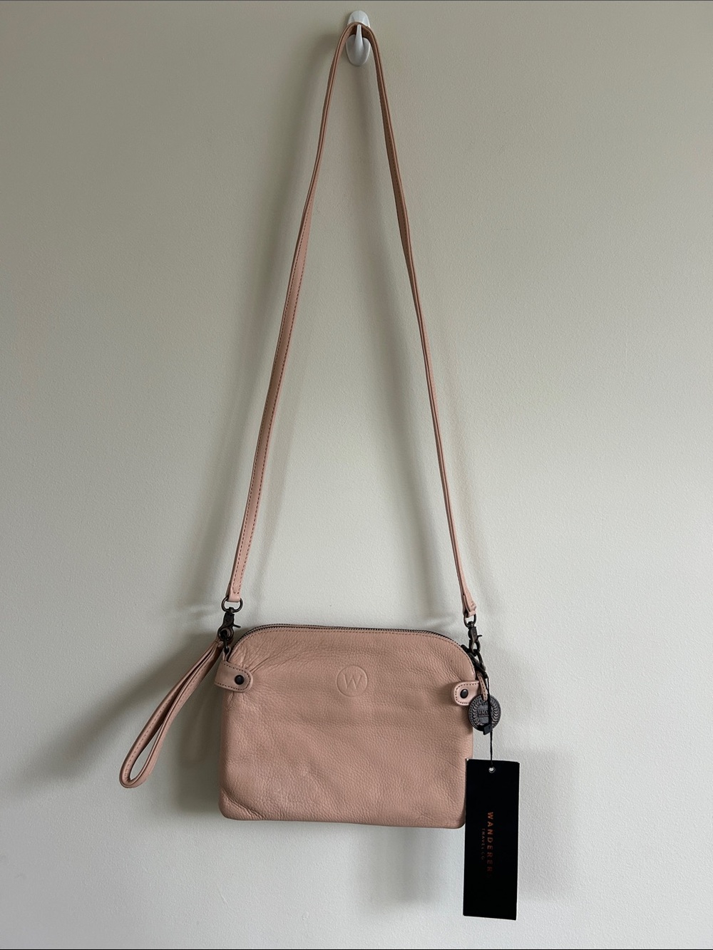 Wanderers Travel Co THE VENETIAN PASSPORT Blush Leather Crossbody Bag - Picture 5 of 13